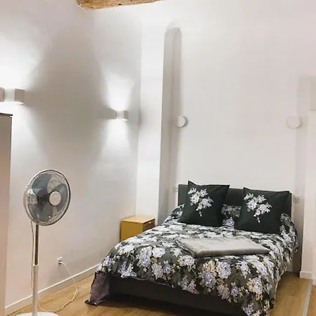 Apartment Augustins Fountain Studio: Cozy Historic Aix Center Retreat Aix-en-Provence