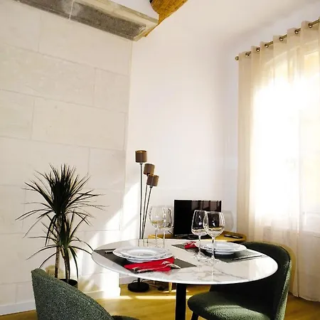 Augustins Fountain Studio: Cozy Historic Aix Center Retreat * Aix-en-Provence